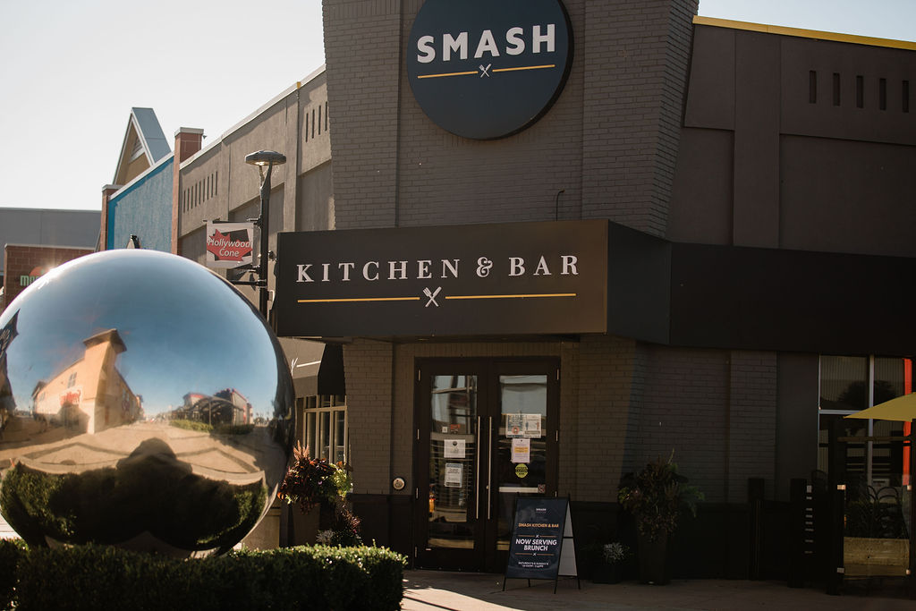 Smash Kitchen & Bar wedding reception